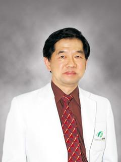 Dr. Chartree Saenghiranwatana查迪医生.jpeg